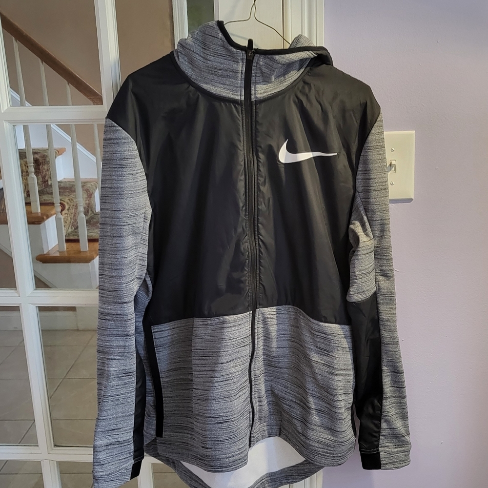 Nike Basketball Dri-fit light jacket L
